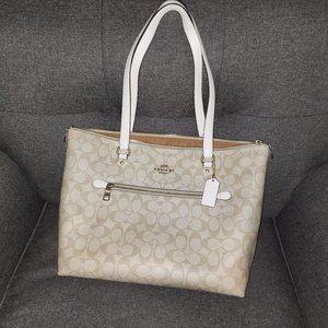 Coach Tote